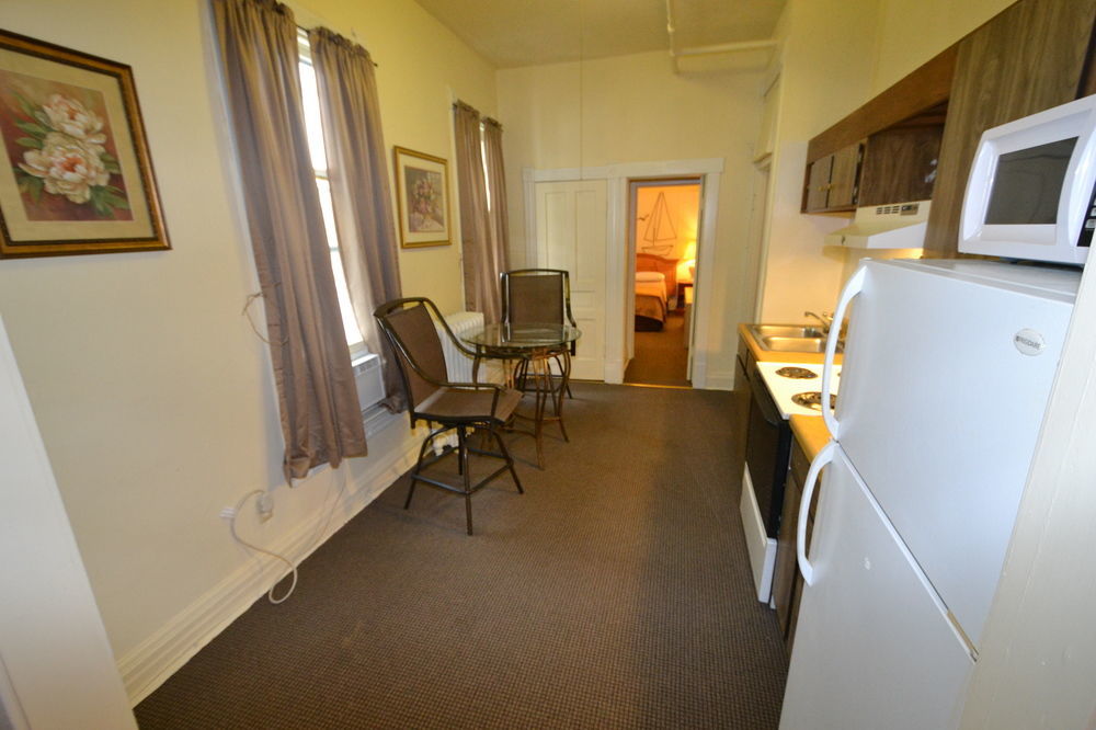 Perfect Stay Inn & Suites Blair エクステリア 写真