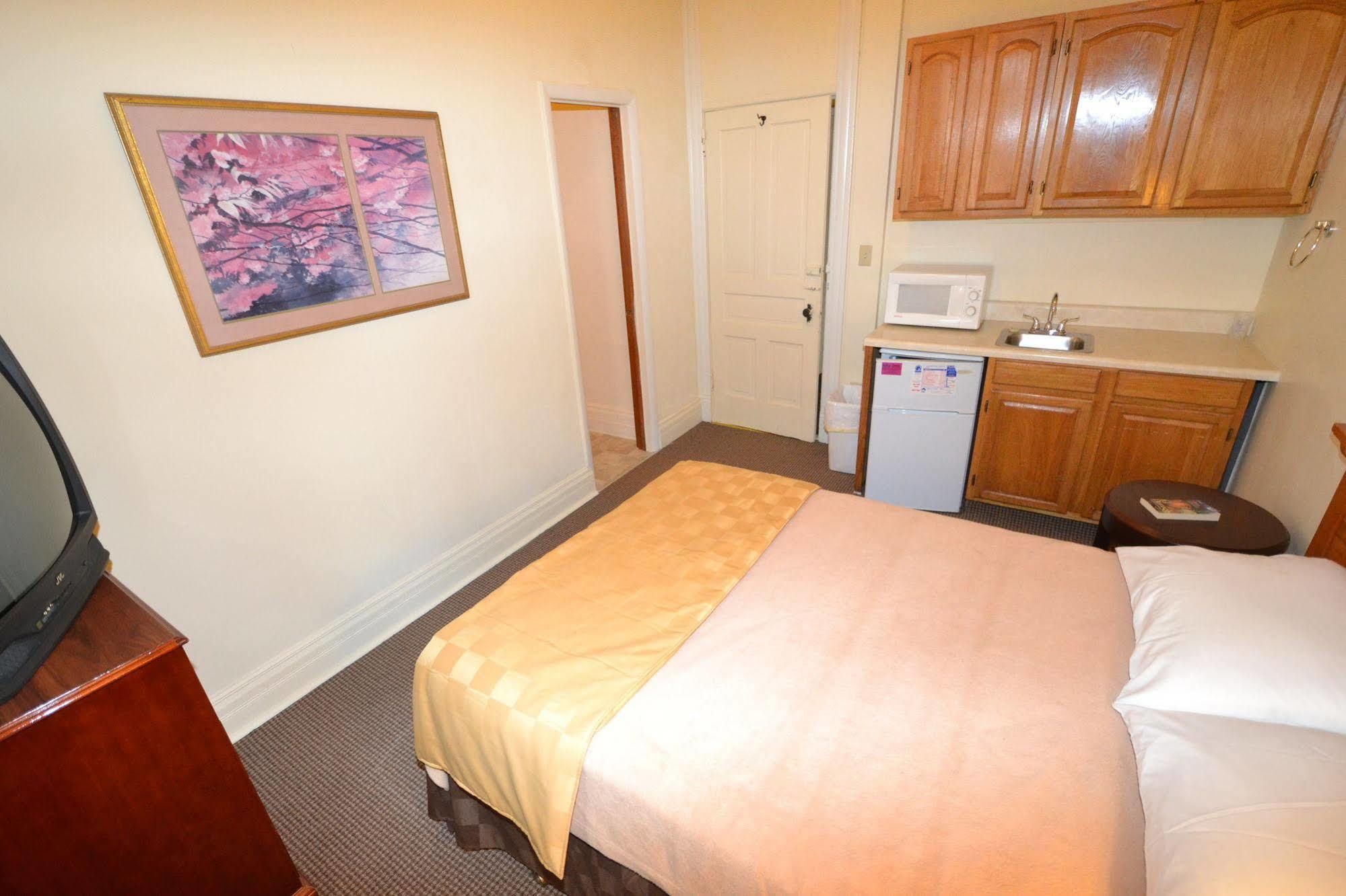 Perfect Stay Inn & Suites Blair エクステリア 写真