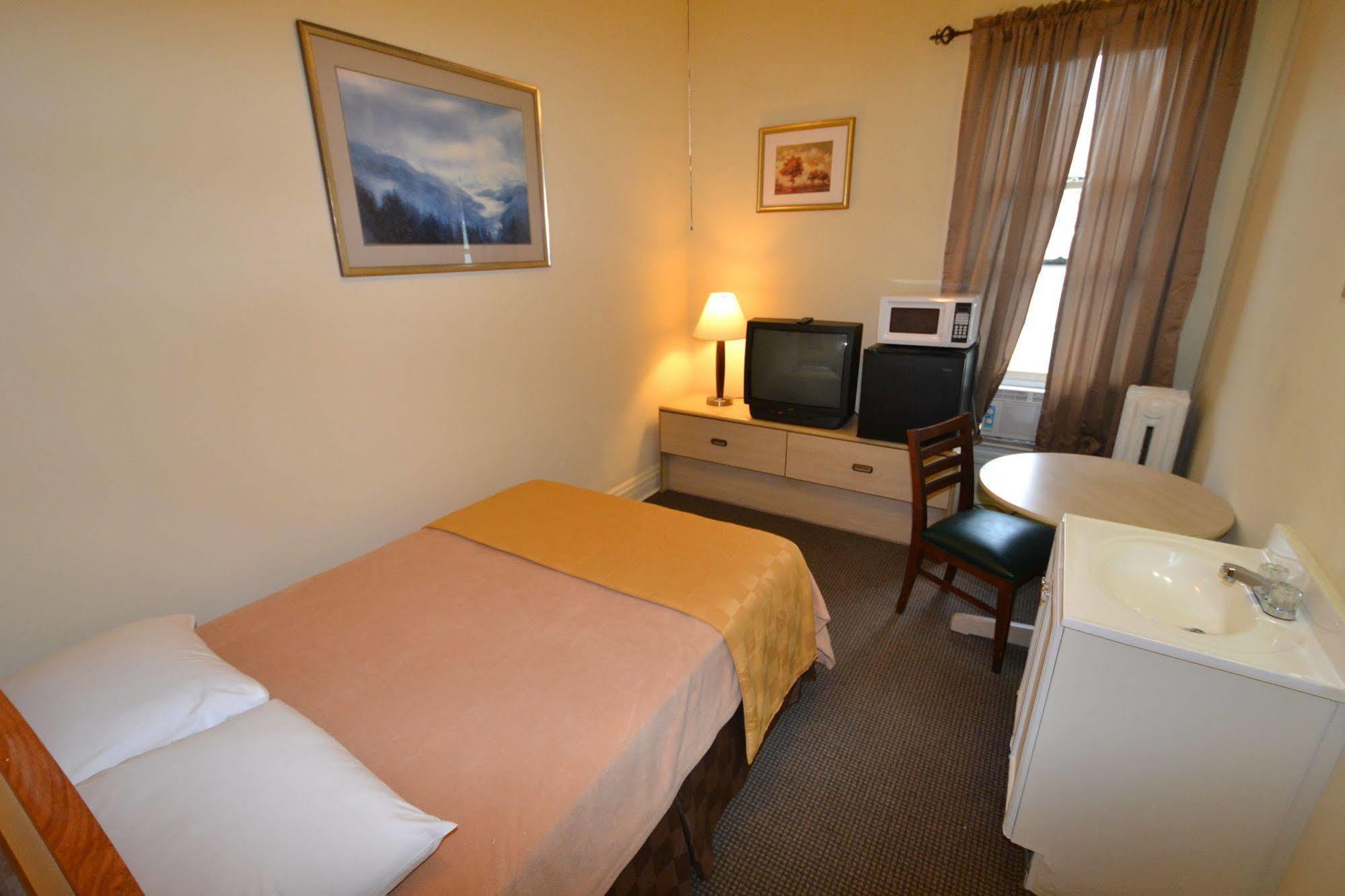 Perfect Stay Inn & Suites Blair エクステリア 写真